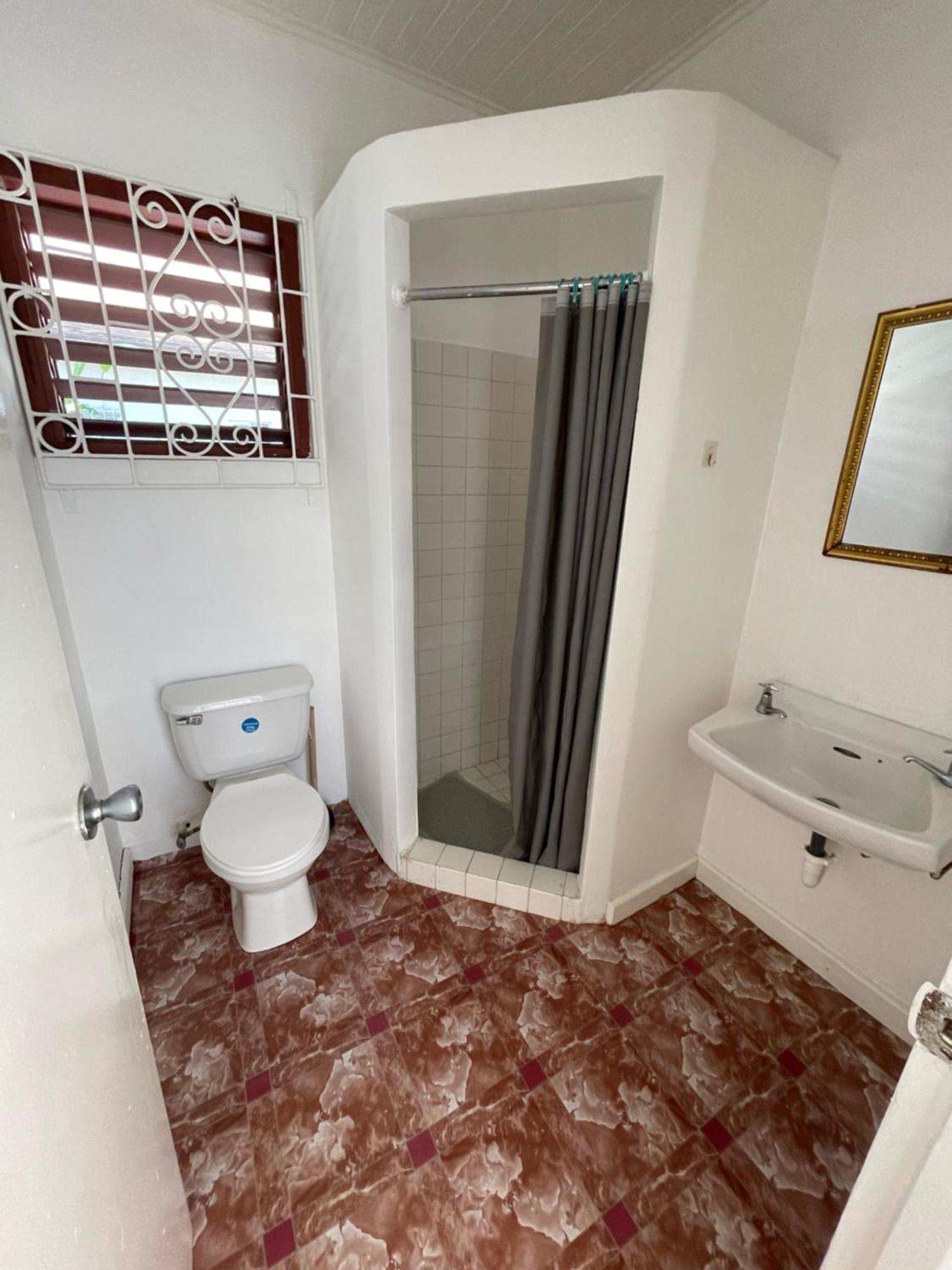 The Lodge @ Peaceful Palms Teluk Montego Bagian luar foto
